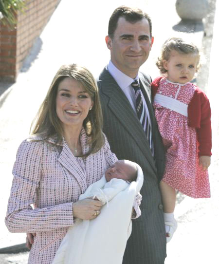 Principes Asturias con sus infantas Leonor y Sofia
