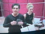 Bustamante ensayando la grabacin del disco de Generacin OT con Marey