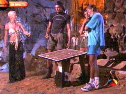 Juego de las veinte piezas, que gan&oacute; Marc 