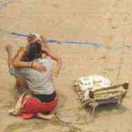 Maria y Vania se abrazan, Maria ha ganado