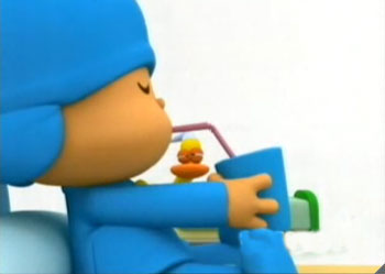 Pocoyo tomando un sorbete