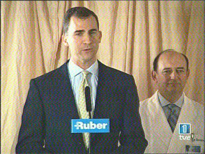 Principe Felipe, aununciando el nacimiento de Safia