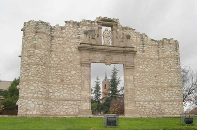 Portada delantigüo convento Dominicas